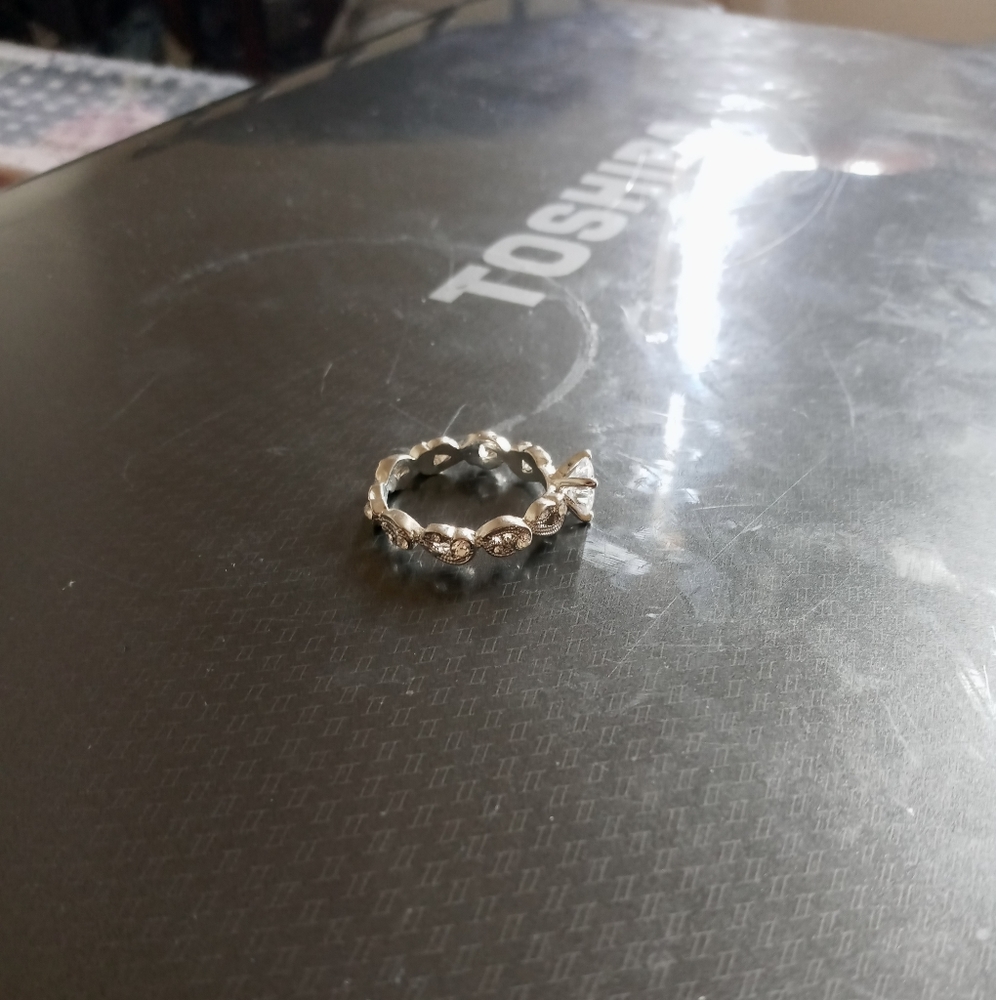 Ring - Picture 2 of 4